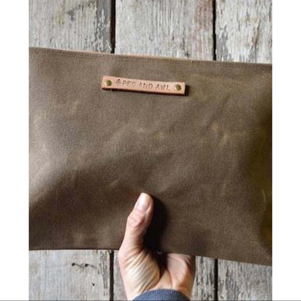 SOLD Peg and Awl Waxed Canvas Trendy Pouch Bag - Picture 2 of 8